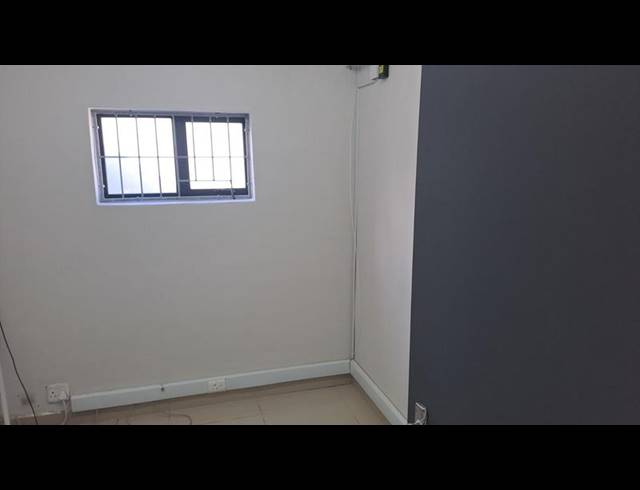 BUSINESS PROPERTY TO RENT IN NEWTON PARK